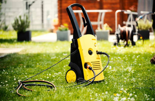 Best Rust Removal  in Amherst, WI